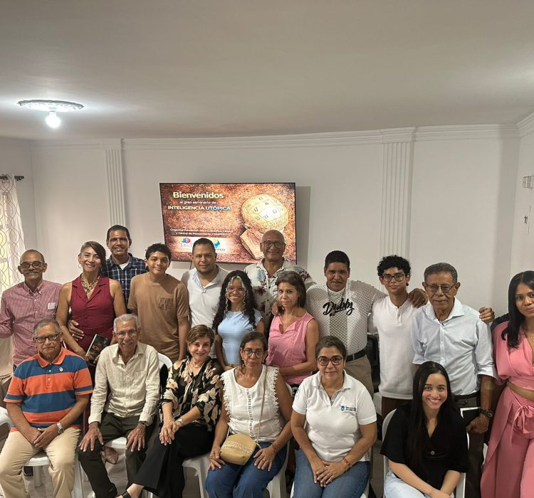 Seminario Ofrecido Por La Fundación Cimas Y El Centro De Pensamiento Pedagógico Y De Políticas Educativas Cenpped