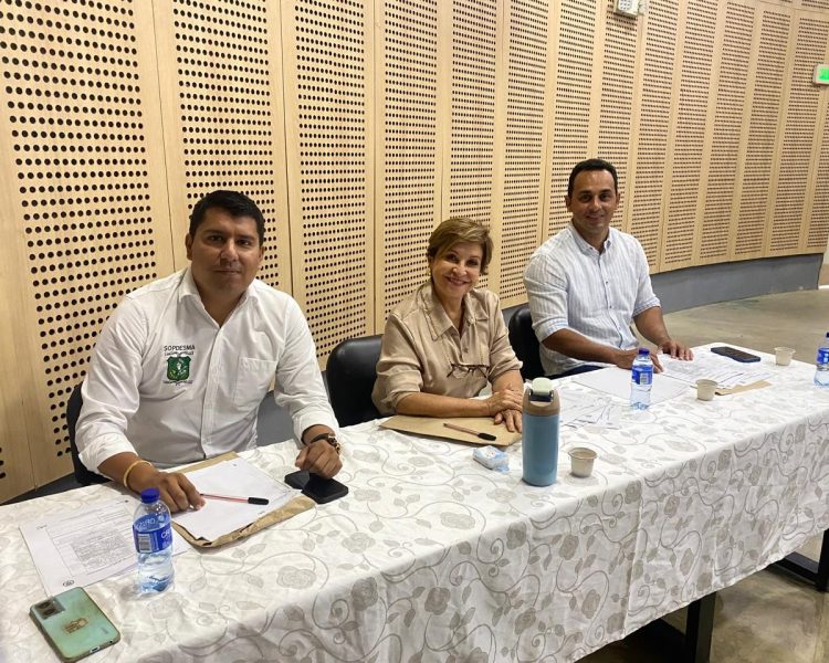 Participación en el Foro Educativo de San Juan Nepomuceno, Bolívar, en
representación de CENPPED, invitada por la directora de FOREDAM (Formación,
Educación y Medio Ambiente), Doris Puello Ortega, con quien CENPPED, tiene
Alianza y la secretará de Educación de ese Municipio., SUDEB Sindicato Único de
Educadores de Bolívar y representación de los docentes del Municipio.