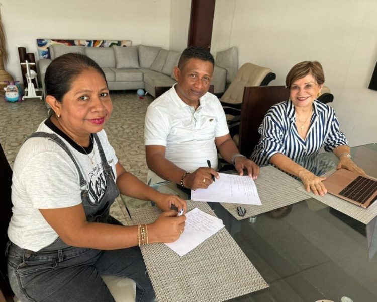 Encuentro con el secretario de Educación de Sampués, Sr. Damaso Otero Penso,
para presentar los Proyectos del Centro de Pensamiento y de Políticas Educativas
CENPPED. 5 de Mayo de 2024.